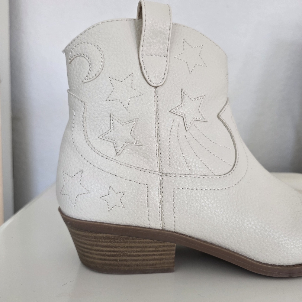 BC Beige Western Ankle Boots By Antropologie